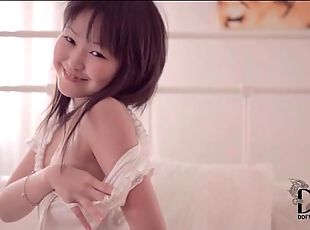 Asian teen looks sexy in sheer white clothes